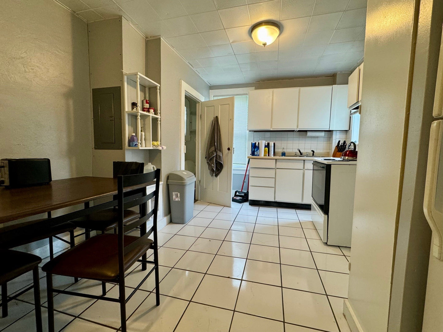 1 Bedroom 1st Floor Apartment Sterling