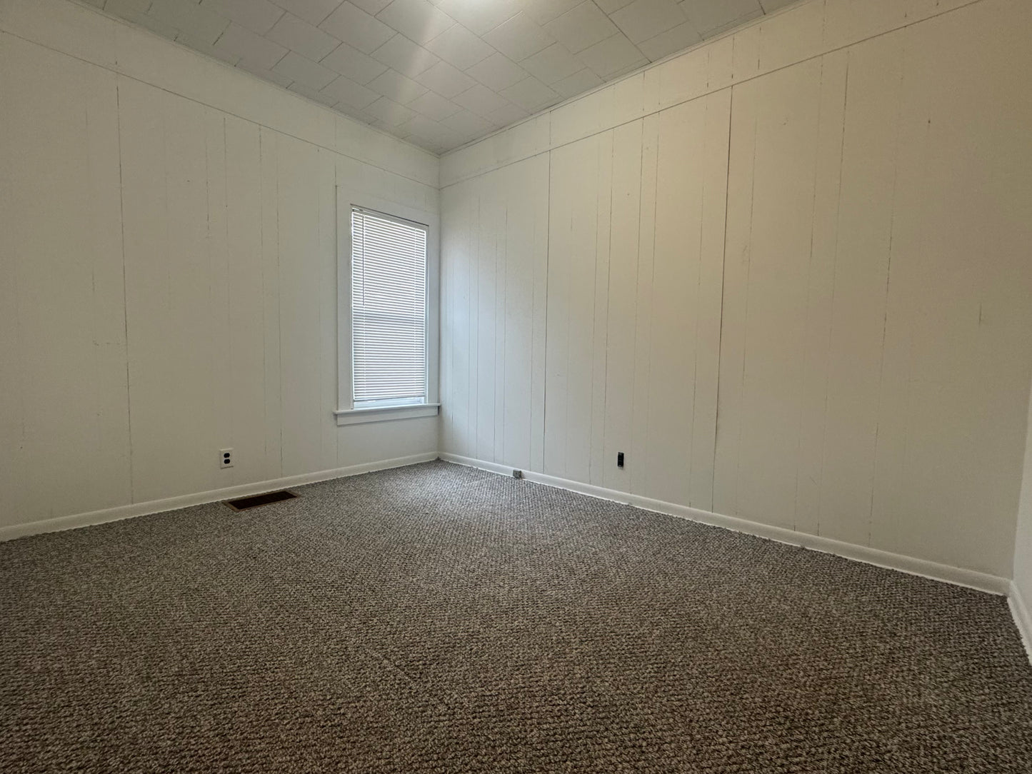 Long Term Rental 2 Bedroom 1 bath House.