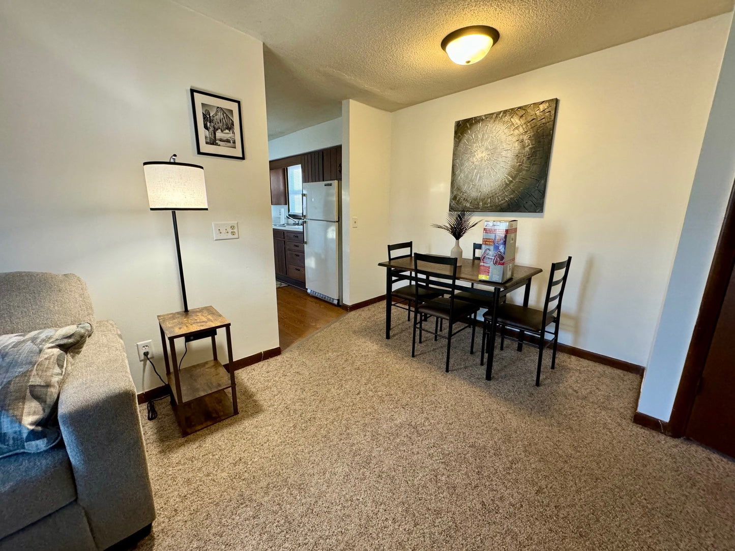2nd Floor 2 Bedroom 1 Bath Apartment