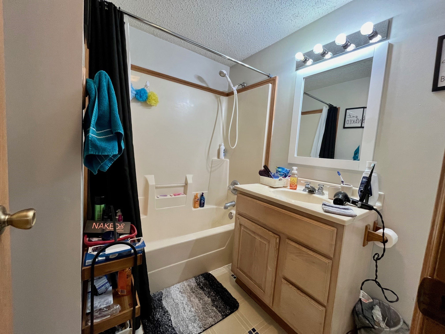 Long Term Rental 2 Bedroom 1 Bath Apartment