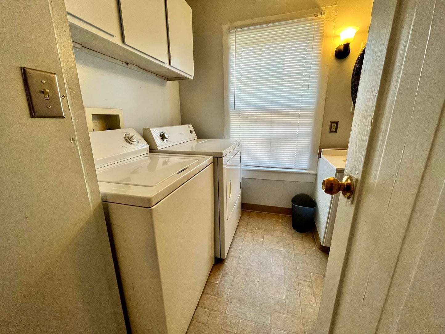 2nd Floor 1 Bedroom Apartment